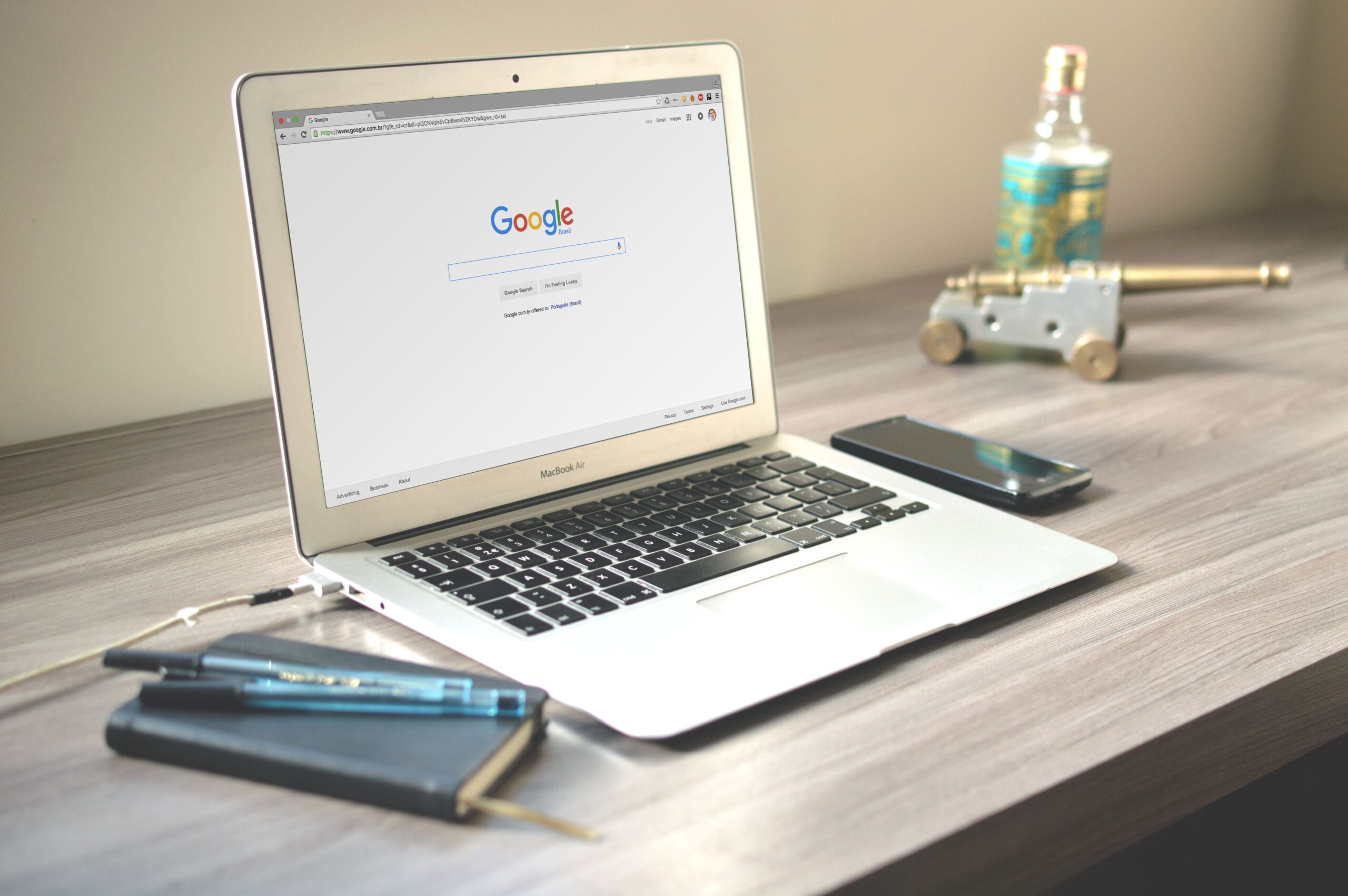 Herramientas digitales para gestionar campañas de marketing en tiendas de muebles