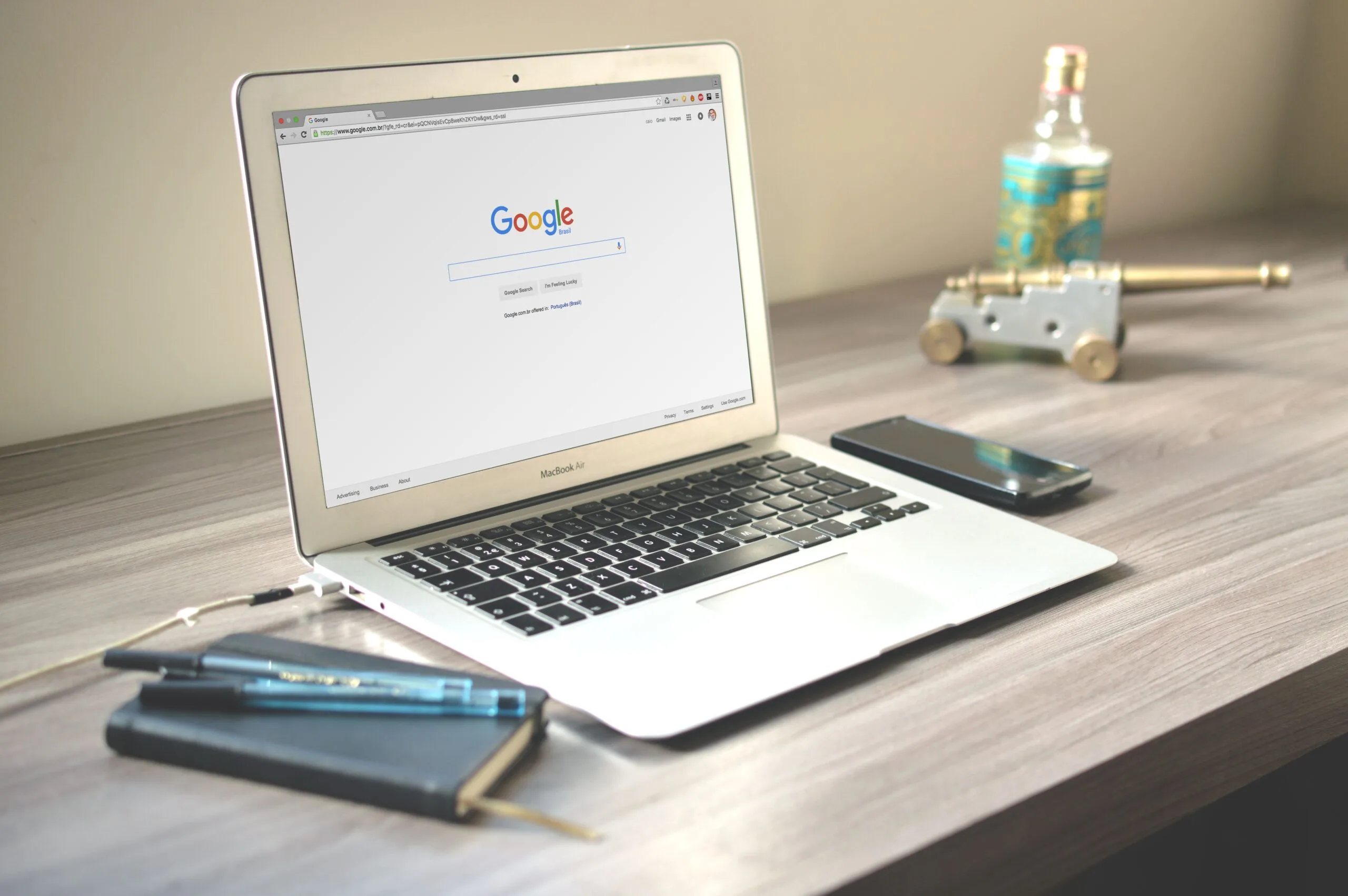Herramientas digitales para gestionar campañas de marketing en tiendas de muebles